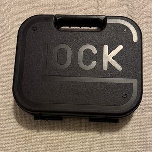 GLOCK Original Factory HandGun Storage Case for ALL Glock Models (Black)